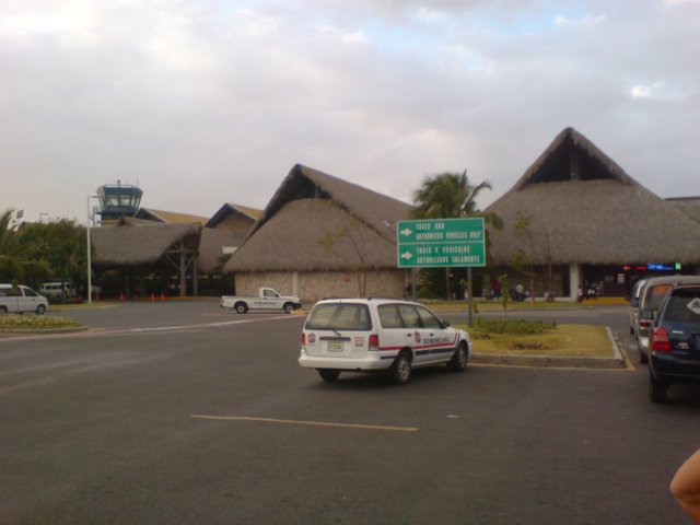 airportoutside.jpg